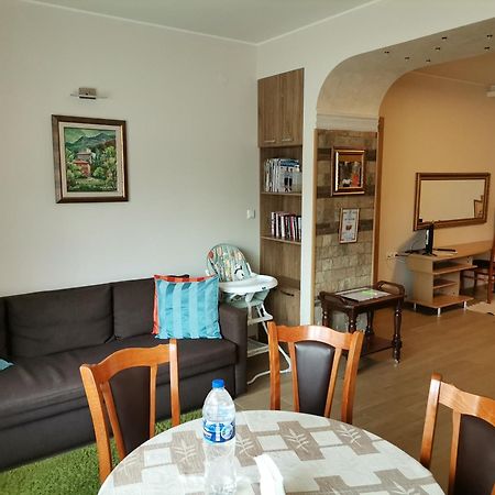 Guest Apartment Monarch Smoljan Exterior foto
